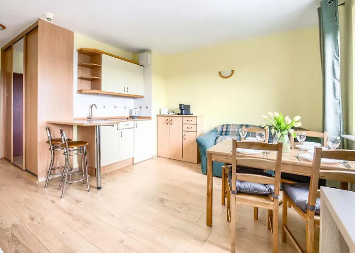 Reymonta, Sun & Snow